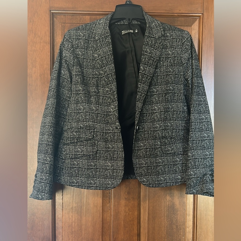 Zara Black and White Women's Blazer